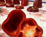 Foto del paso 1 de la receta: Pimientos rojos rellenos de arroz y carne