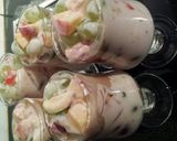 صورة لخطوة 3 من وصفة سلطة فواكه مع اللبن المحلى والعسل روووعة☺😋😋😋😋