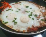 A picture of step 5 of Shakshuka.