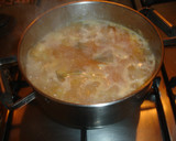 Foto del paso 7 de la receta: Sepia con patatas y alcachofas