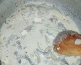 Foto del paso 3 de la receta Bife de chorizo con salsa de champiñones y queso roquefort