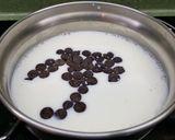 Foto del paso 2 de la receta Flan de chocolate y galleta maria sin azucar 