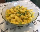 Une image de l'étape 7 de Salade d'ananas aux kiwis et jus de pêches.