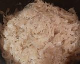 Disznótoros párolt káposztával hagymás tört burgonyával recept fázis 3 fotója