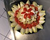 Une image de l'étape 8 de Salade de jeunes endives aux tomates, feta grecque et persil (sauce au miel et cidre).