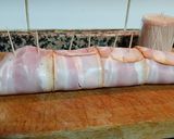 Foto del paso 3 de la receta Medallones de Solomillo de Cerdo con Bacon, Queso Emmental, reducción de Vino blanco y Aceitunas