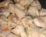 A picture of step 2 of Chicken in white gravy.