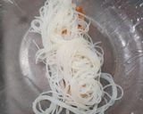 Foto langkah ke 2 dari resep Salad roll ayam blackpepper.
