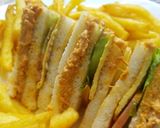 A picture of step 4 of Club sandwich.