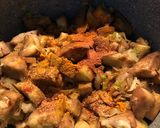 Foto del paso 3 de la receta: Berenjena en salsa de tomate al curry