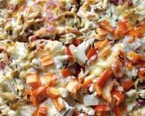 A picture of step 4 of Chicken and Ham Pizza.