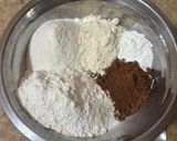 Foto del paso 1 de la receta: Budín 4 harinas