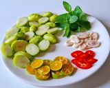 Hình bước làm 2 của món Chân Gà sốt kiểu Thái