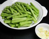 《好菜網》星空蒜香四季豆的食譜步驟1照片