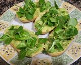 Foto del paso 3 de la receta: Montaditos de jamón y aguacate