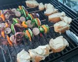 Foto del paso 7 de la receta: Brochetas de pulpo y chorizo argentino asadas 🍢🍡🐙