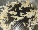 Foto del paso 1 de la receta: Pasta de setas con salsa de solomillo de pollo y grana Padano