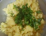 صورة لخطوة 2 من وصفة كرات البطاطس بالجبنه 😋😋