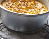 A picture of step 3 of Mango cake.
