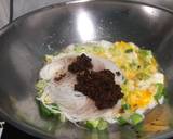 Stir Fry Vermicelli With Eggs recipe step 2 photo