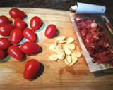 Foto del paso 1 de la receta: Brócoli con jamón curado y tomatitos cherrys 🥦