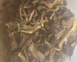 A picture of step 2 of Mushroom and pea spelt risotto.