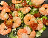 Une image de l'étape 2 de Pâtes relevées aux crevettes.