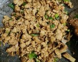 Foto langkah ke 5 dari resep Tumis Ayam isian bacang.