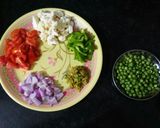 A picture of step 2 of Mix veggie pulaw.