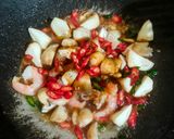Foto langkah ke 3 dari resep Udang Jamur Tauco.