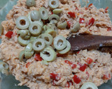 Foto del paso 3 de la receta: Empanadas de atún y algo más 🐟