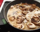 Foto del paso 4 de la receta Solomillo de cerdo con champiñones a la pimienta
