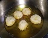 A picture of step 8 of Daal mash (white lentil) ke dahi bare (iftar recipe).