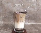 Foto langkah ke 4 dari resep Iced Oreo Coffee Latte.