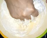 A picture of step 4 of Flower Donuts.
