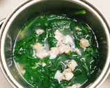 Hình bước làm 1 của món Canh ngao mồng tơi