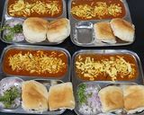 A picture of step 7 of Kolhapuri Misal Pav.