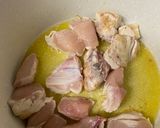Foto del paso 2 de la receta Pollo en Salsa con Patatas al Horno con Mantequilla y Estragón