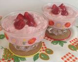 Foto del paso 2 de la receta: Mousse de fresas!!