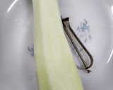 Foto del paso 2 de la receta: Rollitos de pepino y zanahoria para acompañar ensaladas