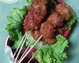 Foto langkah ke 4 dari resep Sate bakso pedas manis.