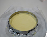 Foto del paso 11 de la receta: Tarta de mousse de chocolate blanco con frutas exóticas y sablé bretón