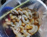 Foto langkah ke 1 dari resep Semur Kentang Tahu Udang.