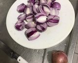 Foto del paso 1 de la receta: Chutny de cebolla roja en aceite de oliva
