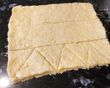 Foto del paso 2 de la receta: Scons de queso (tipo Starbucks)En 1 paso y sin huevo. INCREÍBLES