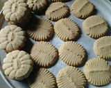 Foto langkah ke 4 dari resep Kue Semprit 3 Bahan.