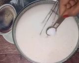 A picture of step 3 of Instant Rava Idli.