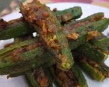 A picture of step 10 of Besan wali kurkuri bhindi.