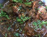 A picture of step 4 of Dahi methi chicken thick gravy.