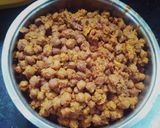 A picture of step 2 of Kaale Chane and Poori.